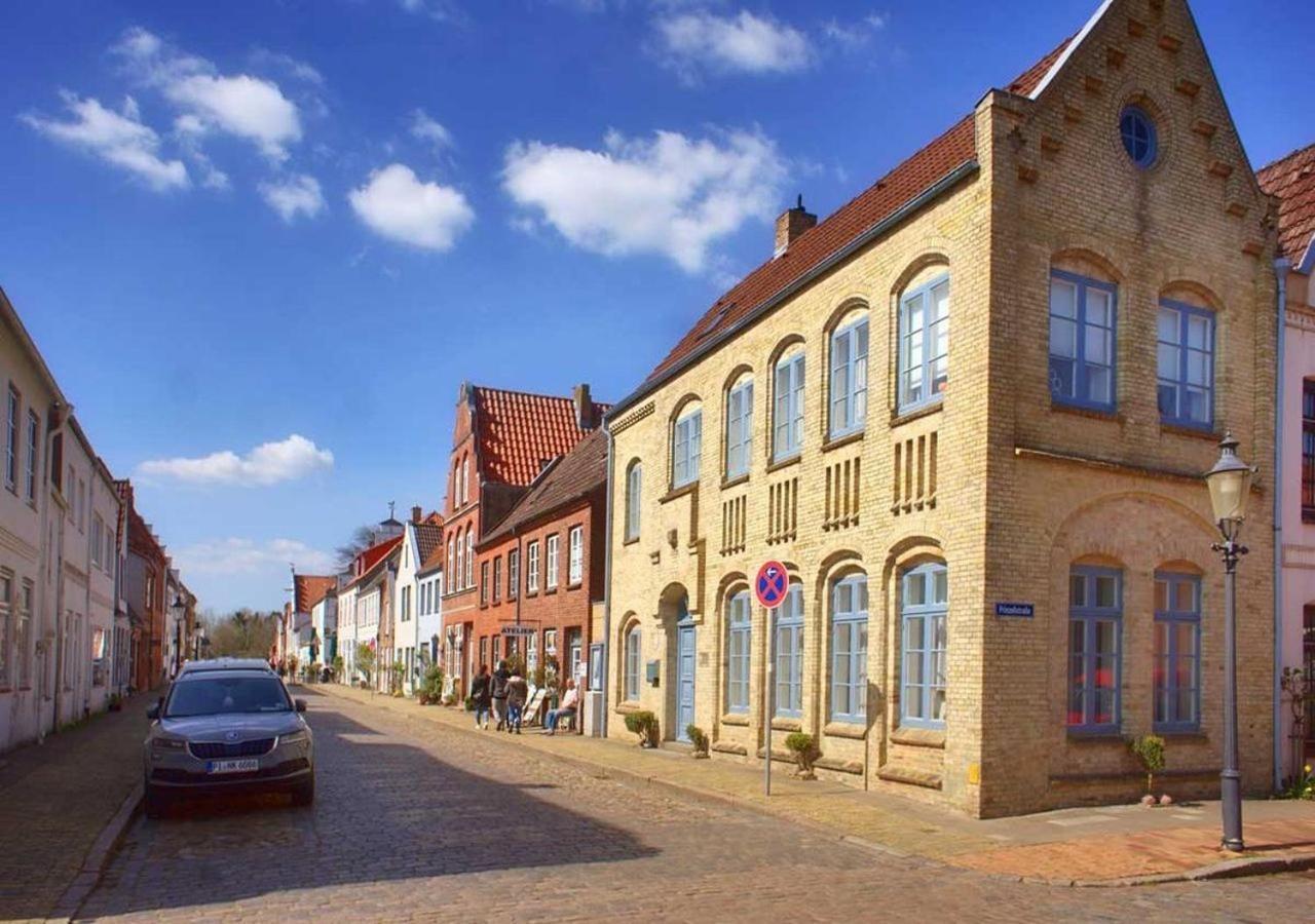 Friedrichstadtnixe, Meerchenhaftes Haus Mit Sauna Exterior foto